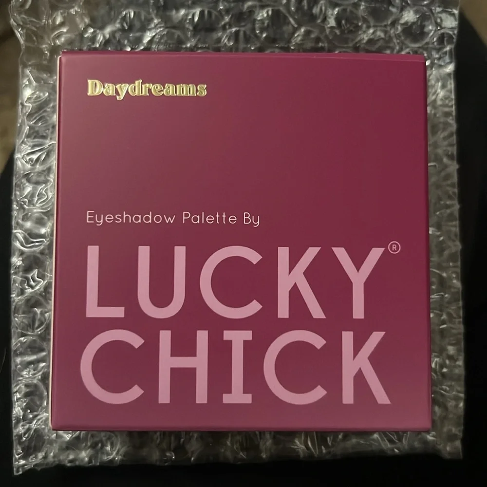 LUCKY CHICK DAYDREAMS EYESHADOW PALETTE